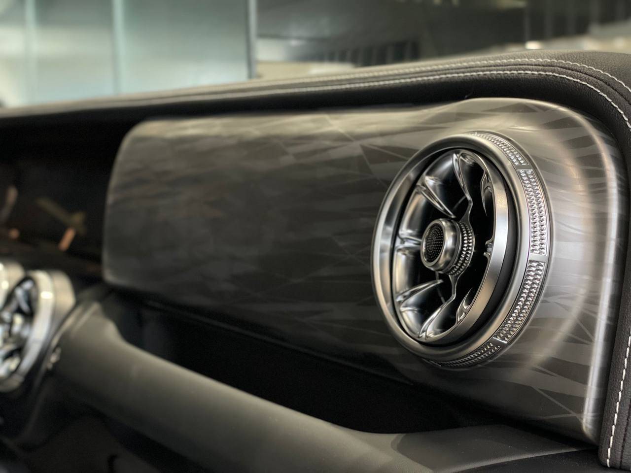 Tank 300 City Adventure 2.0 8AT 4WD