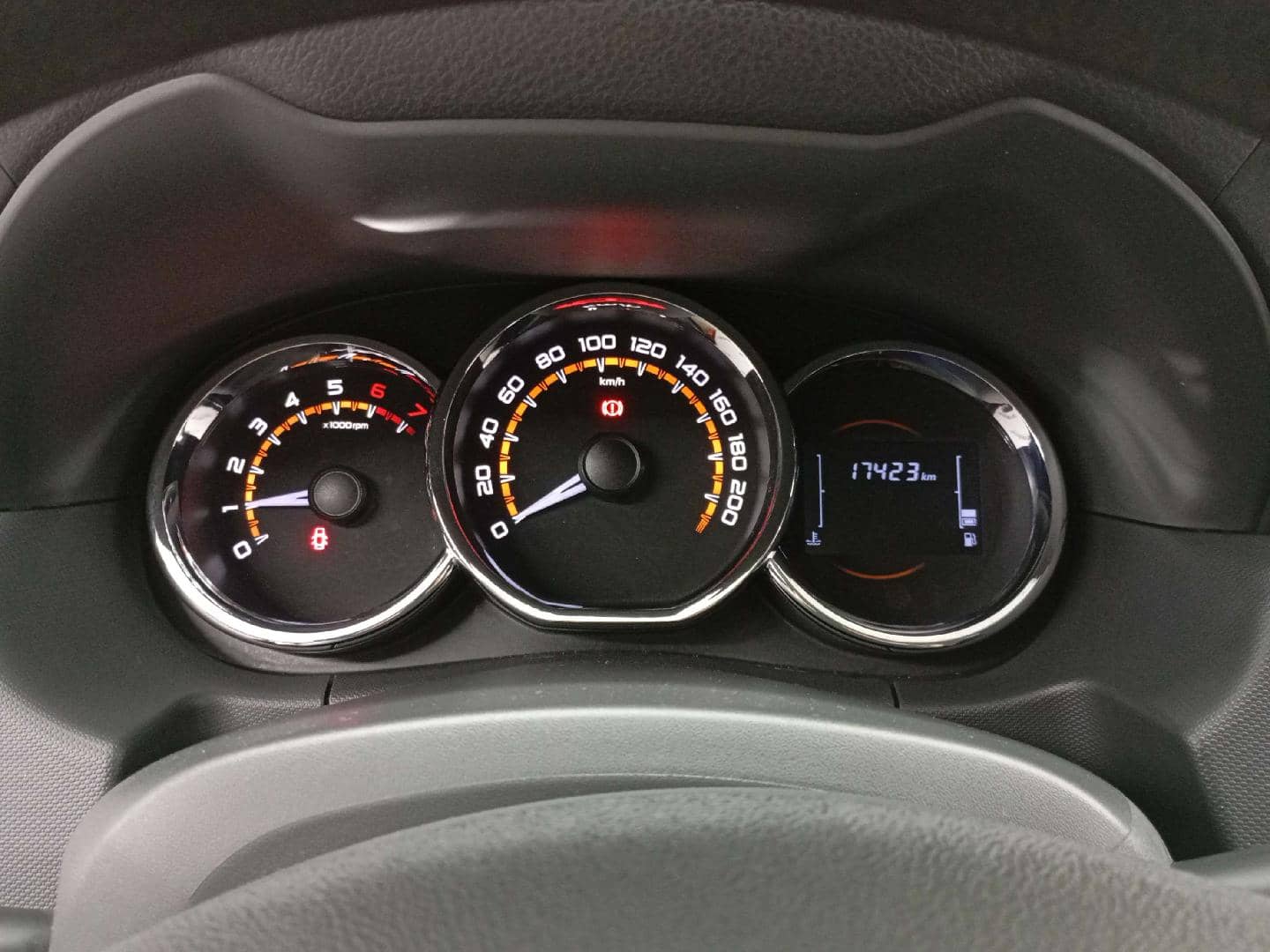 Lada Largus универсал,  17 423 км, 2025 года в лизинг