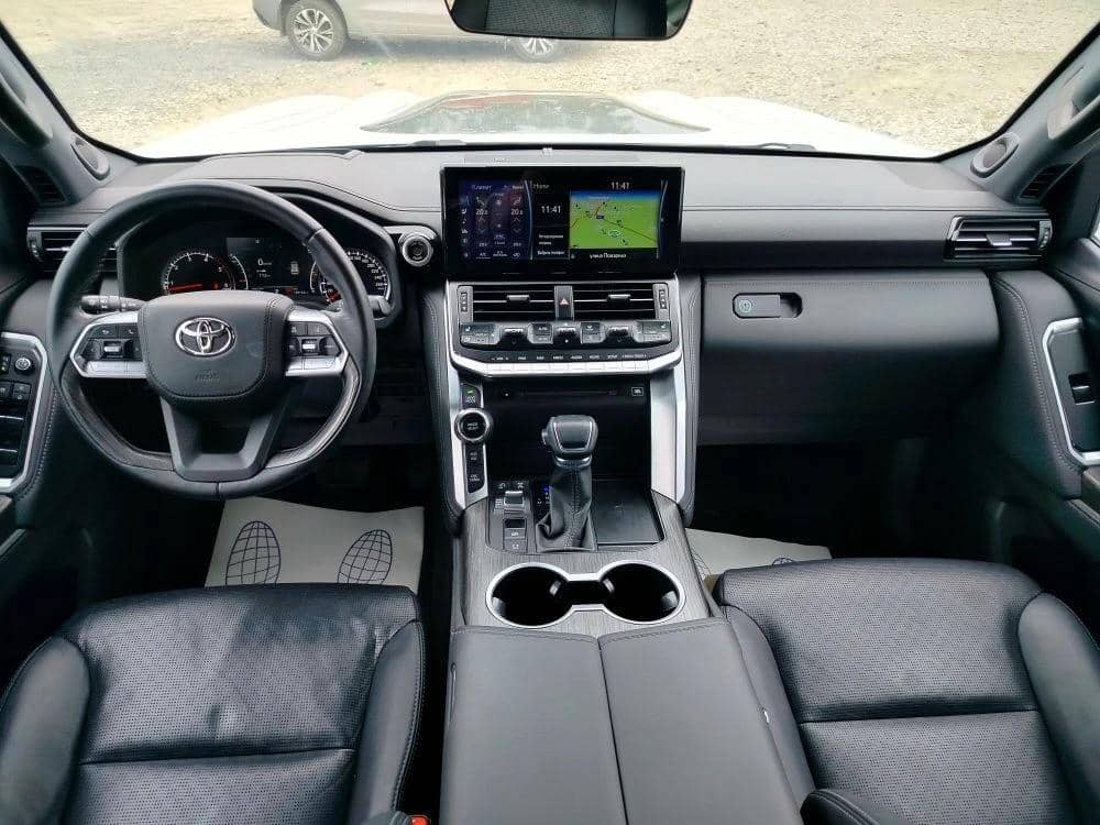 Toyota Land Cruiser 300,  139 152 км, 2021 года в лизинг