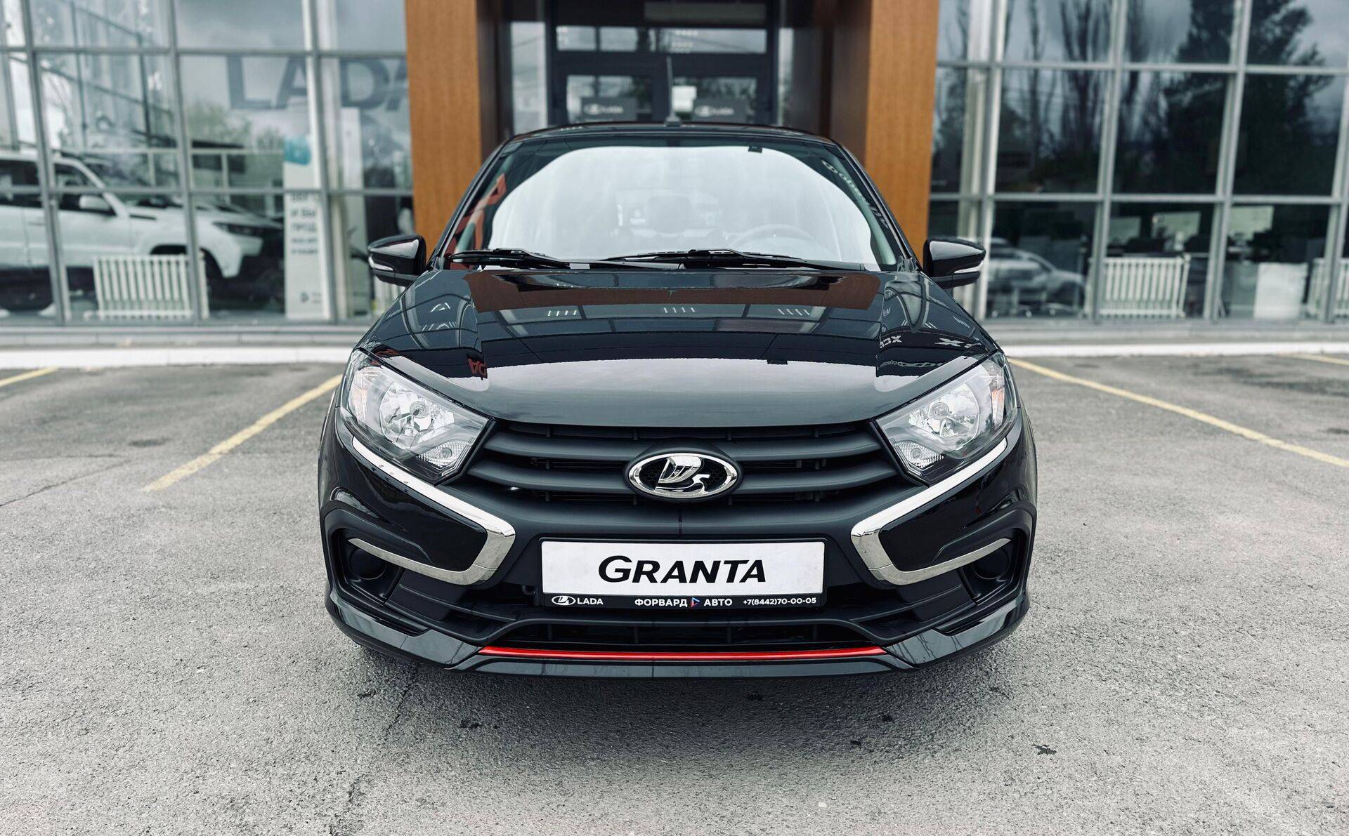 Lada Granta Sportline седан Comfort 24 1.6 106hp 5MT