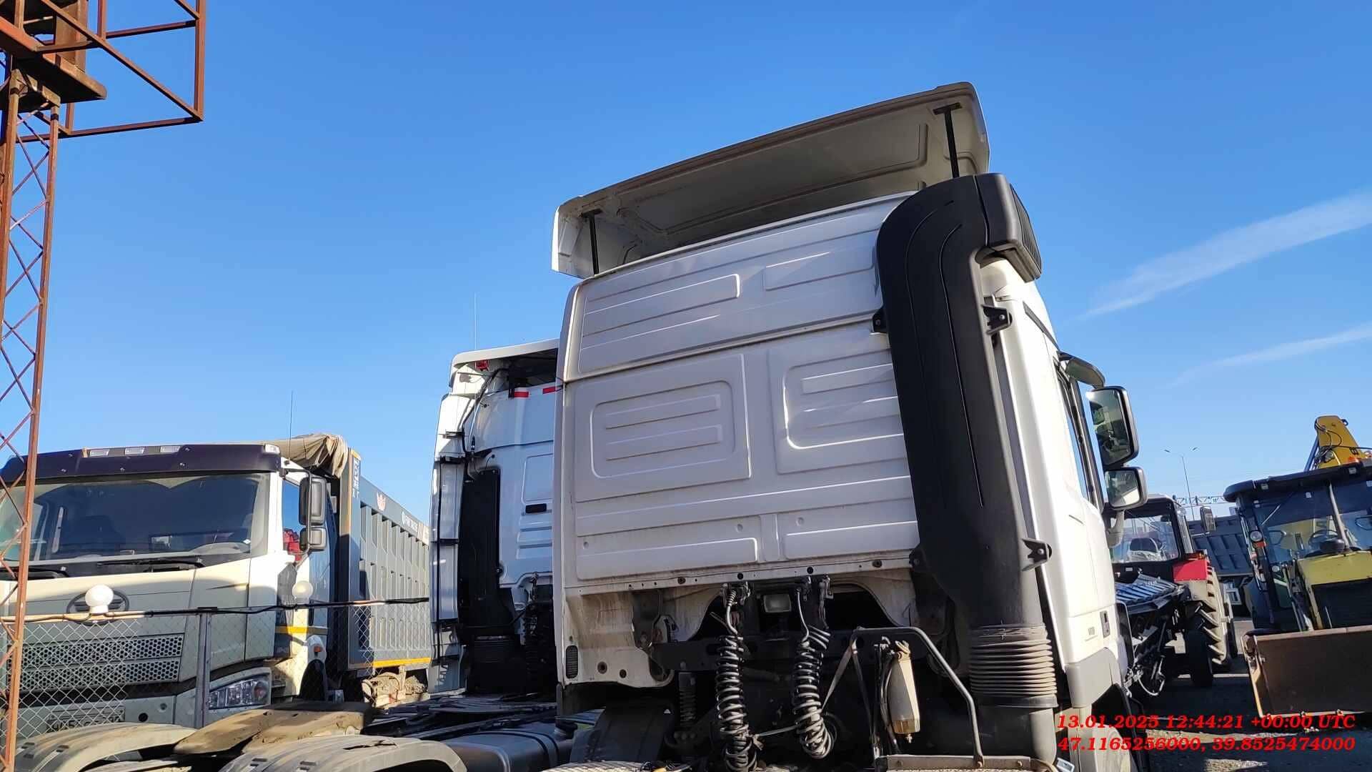 Mercedes-Benz Actros 3 1844 LS 4x2 (Megaspace),  800 000 км, 2018 года в лизинг