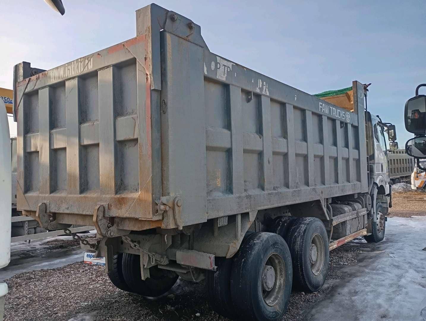 FAW CA3250P66K24T1E5 6х4,  164 977 км, 2022 года в лизинг
