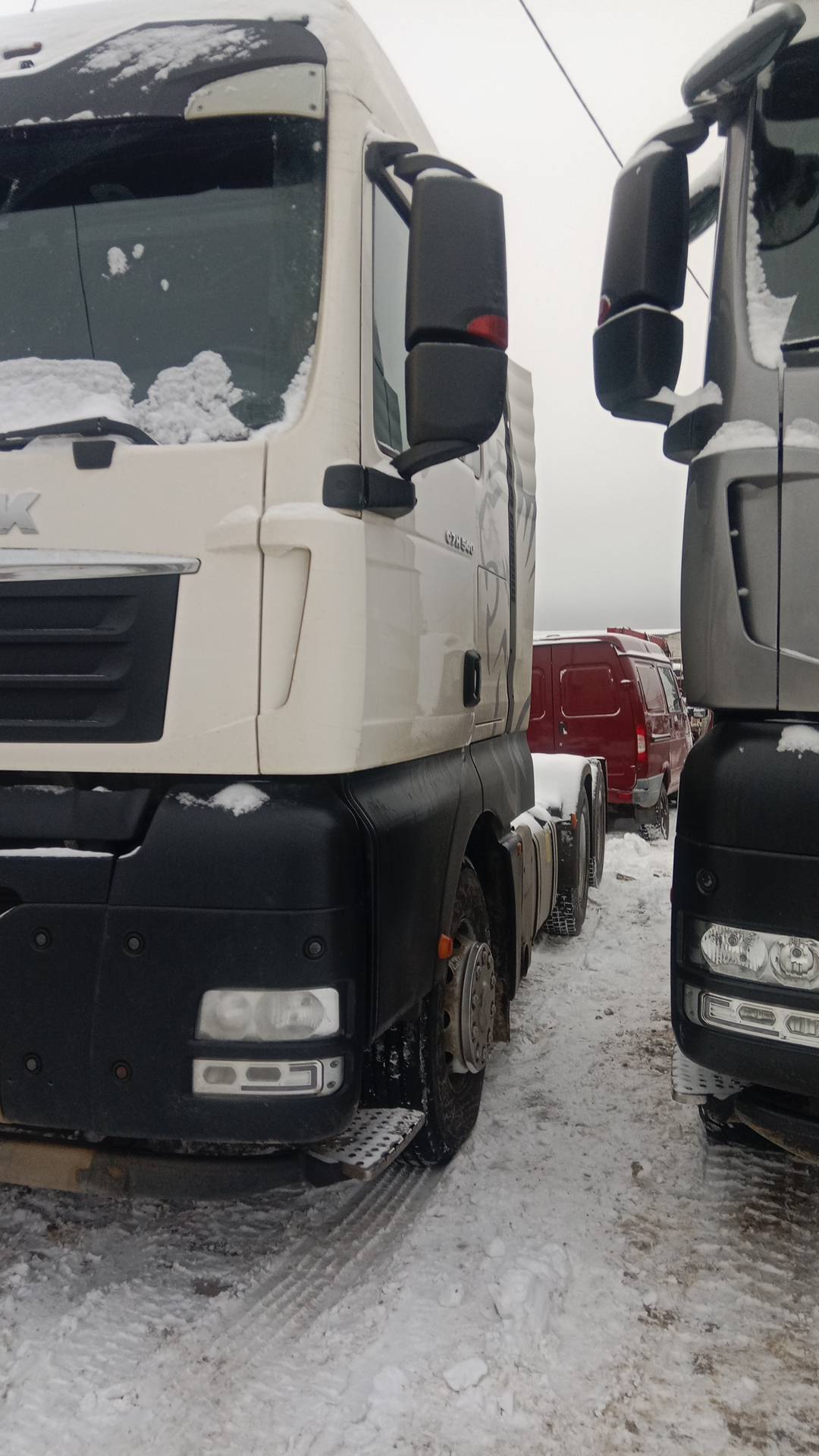 Sitrak С7Н 6×4 ZZ4256V364HE,  51 760 км, 2023 года в лизинг