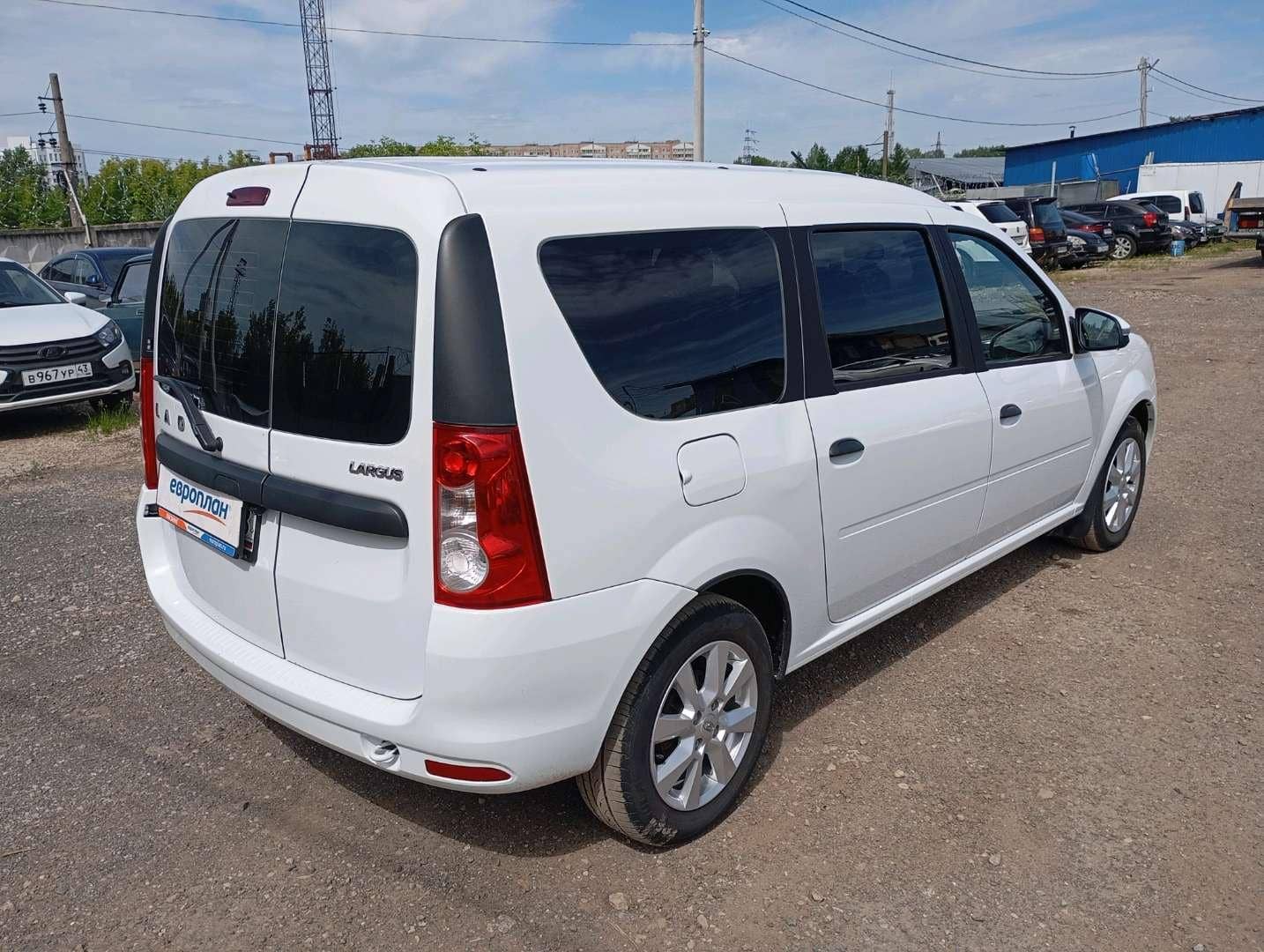 Lada Largus универсал,  38 296 км, 2024 года в лизинг