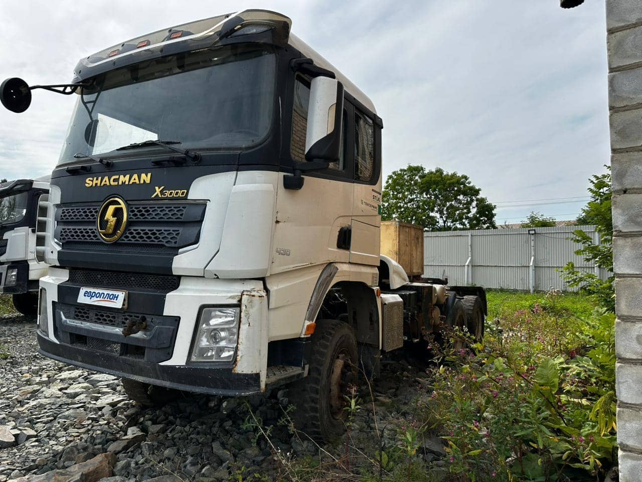 Shacman SX4256DV385