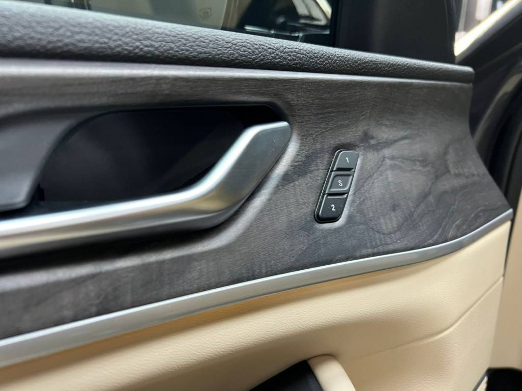 Jeep Grand Cherokee Limited 2.0 AT 4WD