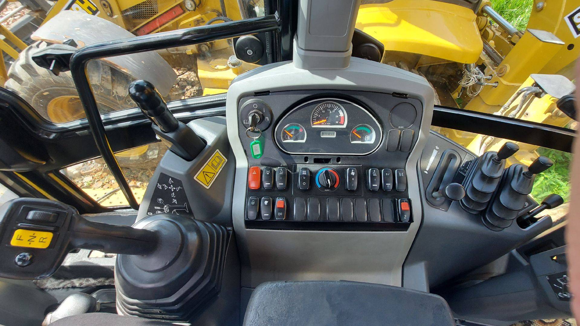 CATERPILLAR 432F2, 2018 года