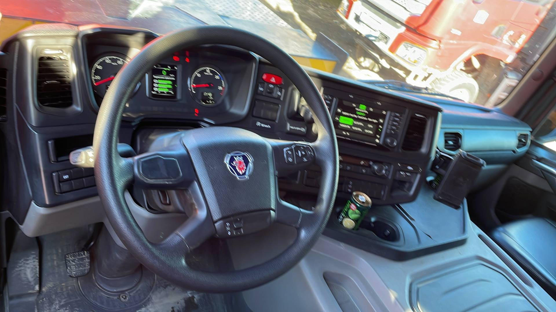 SCANIA P 440 B8x4HZ (СP17),  410 992 км, 2021 года в лизинг