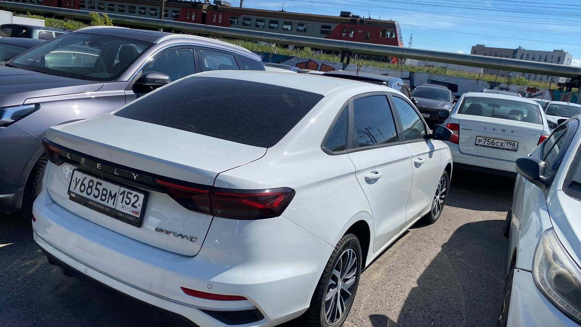 Geely Emgrand,  102 333 км, 2023 года в лизинг