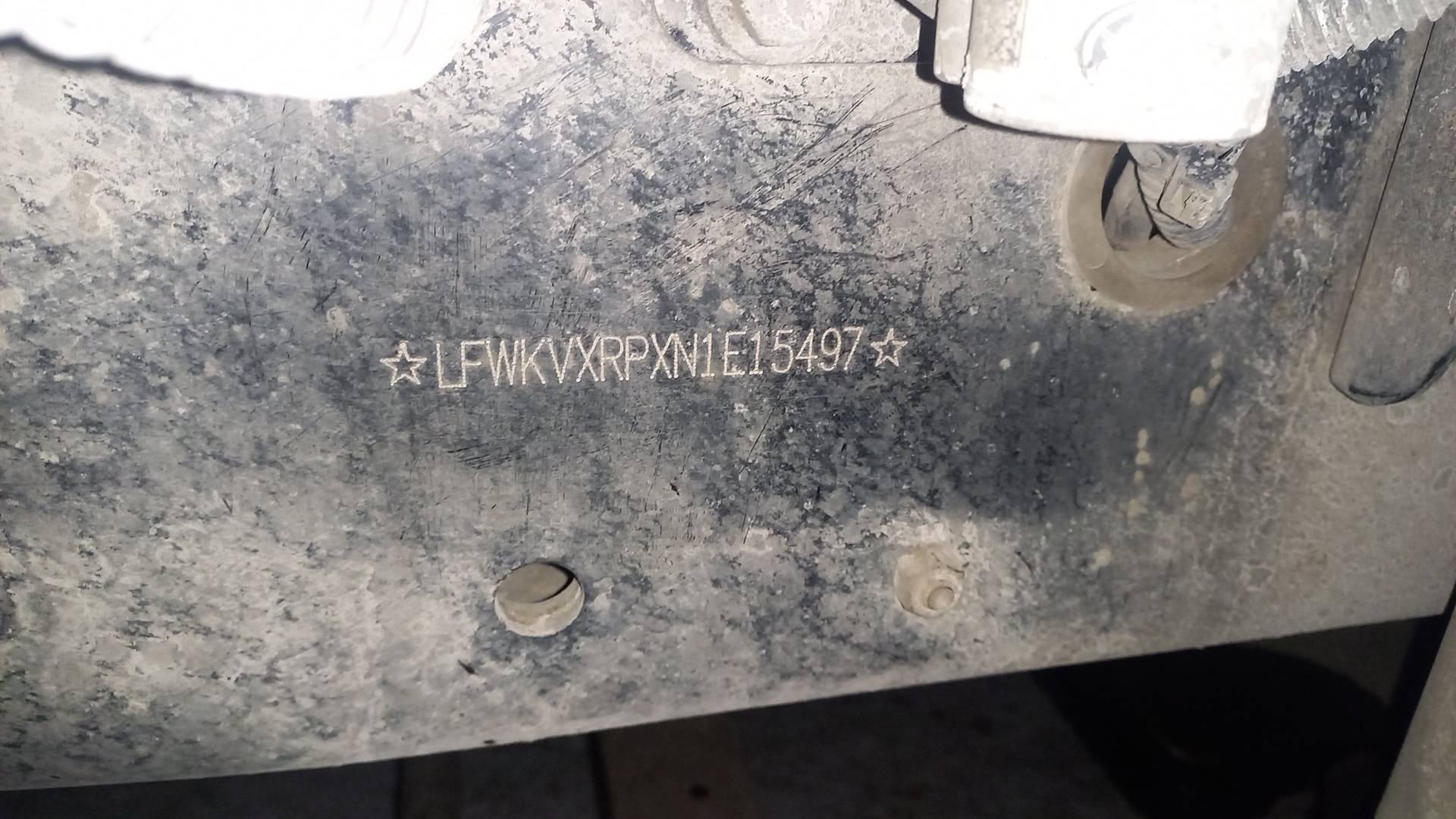 FAW CA3250P66K24T1E5 6х4,  142 068 км, 2022 года в лизинг