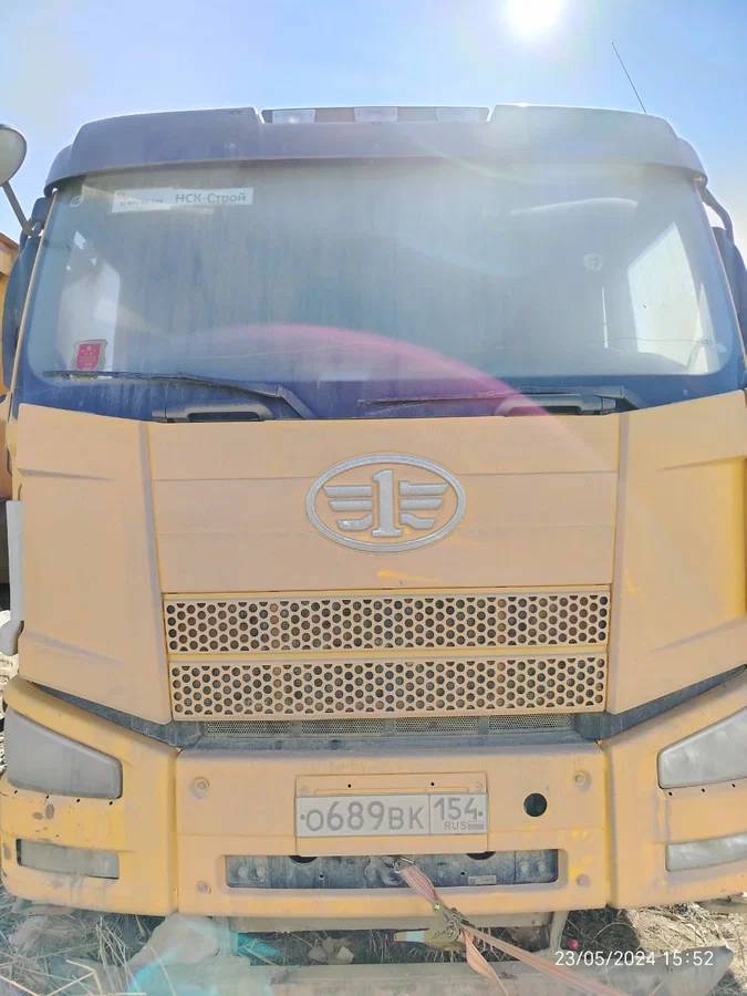 FAW CA3310P66K24T4E5 8х4,  1 км, 2021 года в лизинг