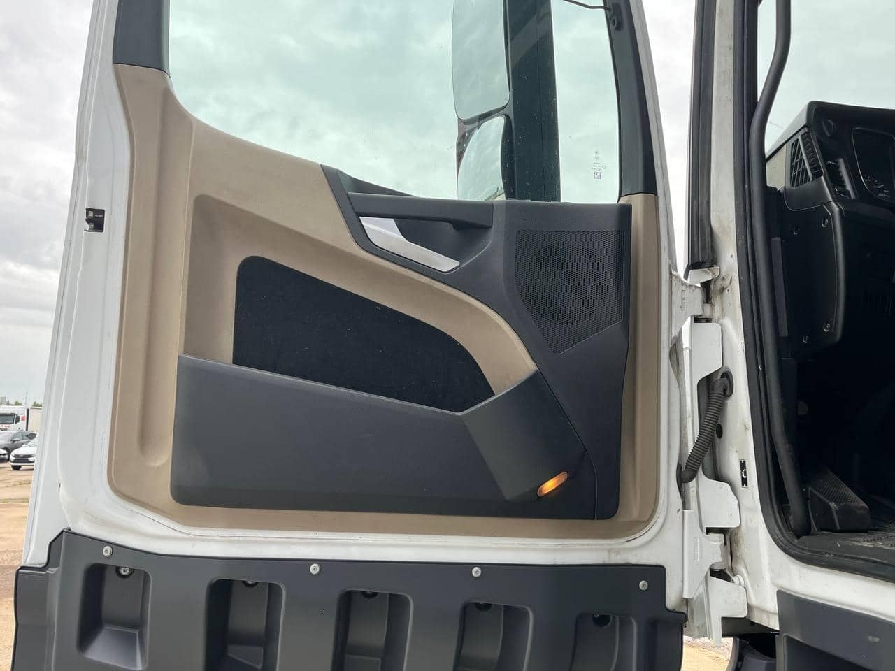 Mercedes-Benz Actros 5 1845 LS 4x2 (BigSpace),  750 000 км, 2021 года в лизинг