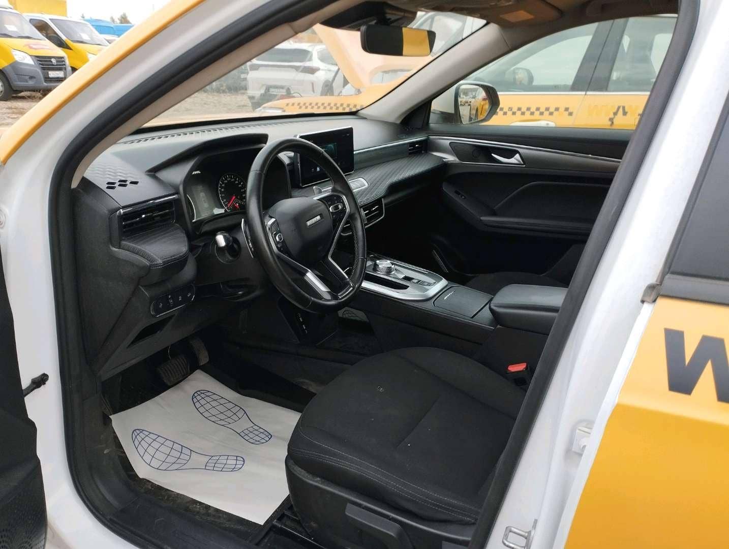 Haval Jolion,  216 608 км, 2023 года в лизинг