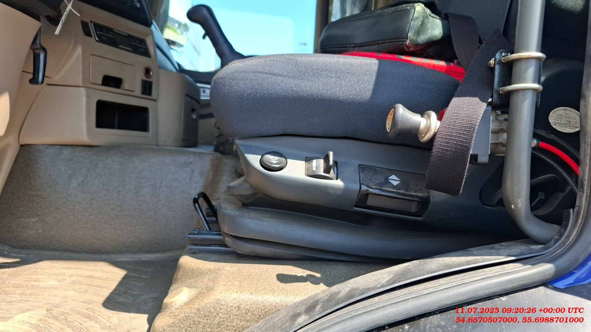 HOWO ZZ3317V386GE1 8х4,  194 394 км, 2022 года в лизинг