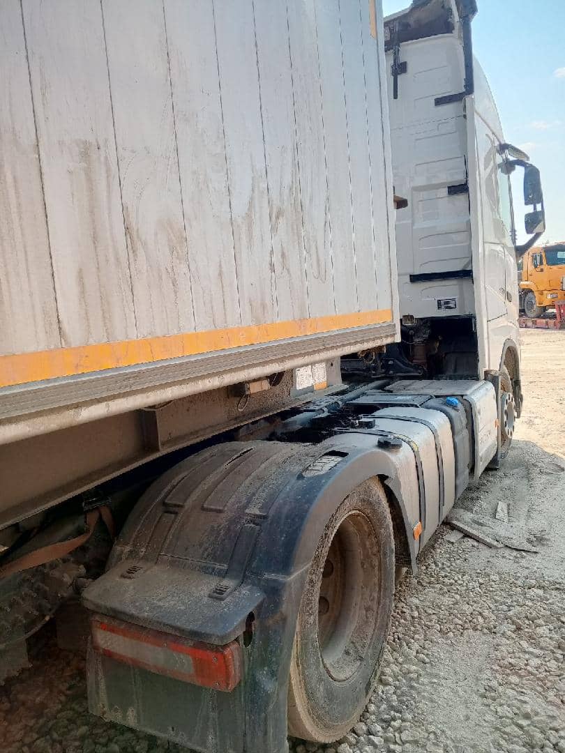 Volvo FH 460 4x2 (FH Globetrotter),  643 999 км, 2022 года в лизинг