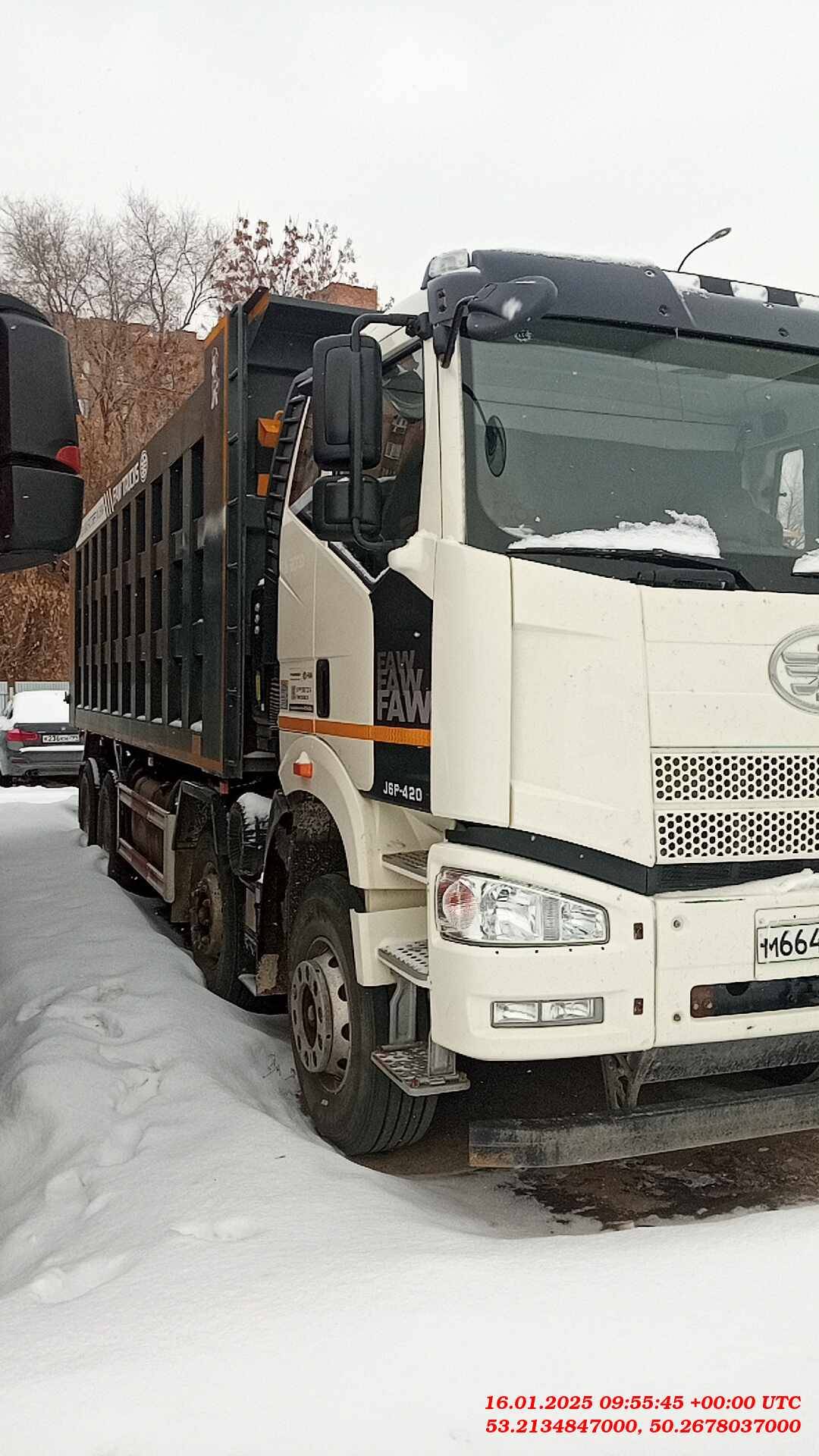 FAW CA3310P66K24T4E5 8х4,  100 000 км, 2023 года в лизинг