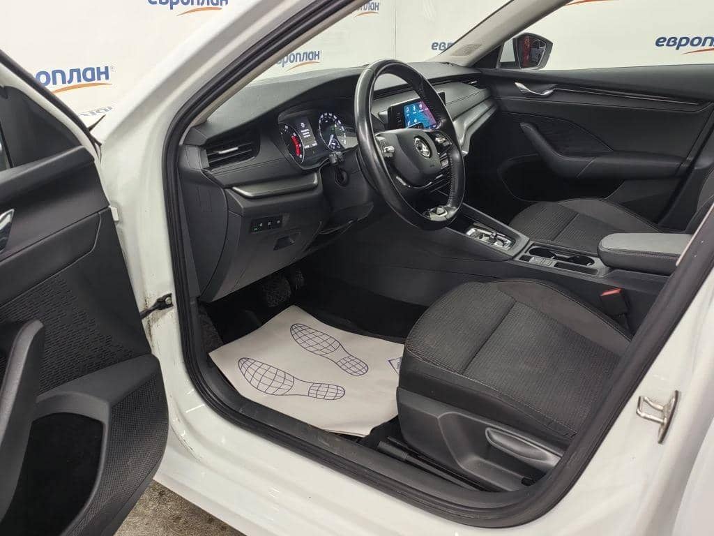 Skoda Octavia,  144 848 км, 2021 года в лизинг