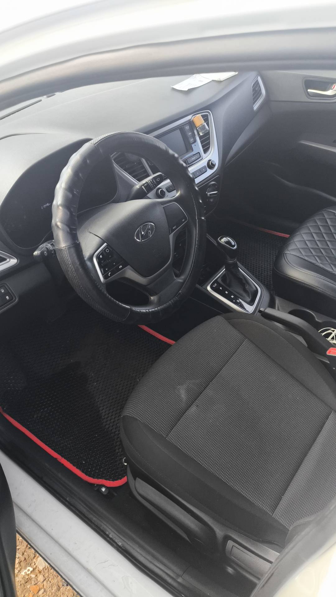 Hyundai Solaris,  213 448 км, 2022 года