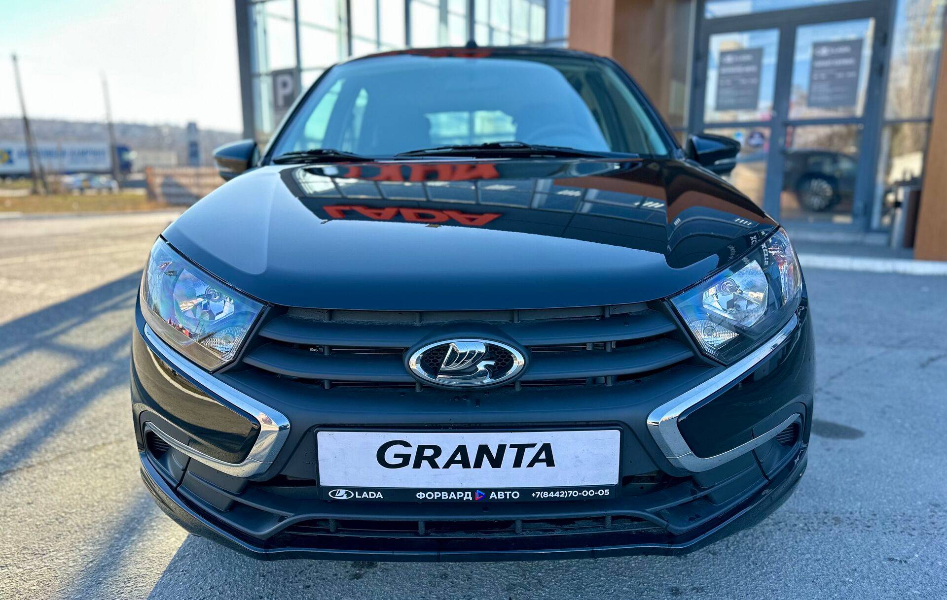 Lada Granta седан Classic 24 Кондиционер 1.6 90hp 5MT