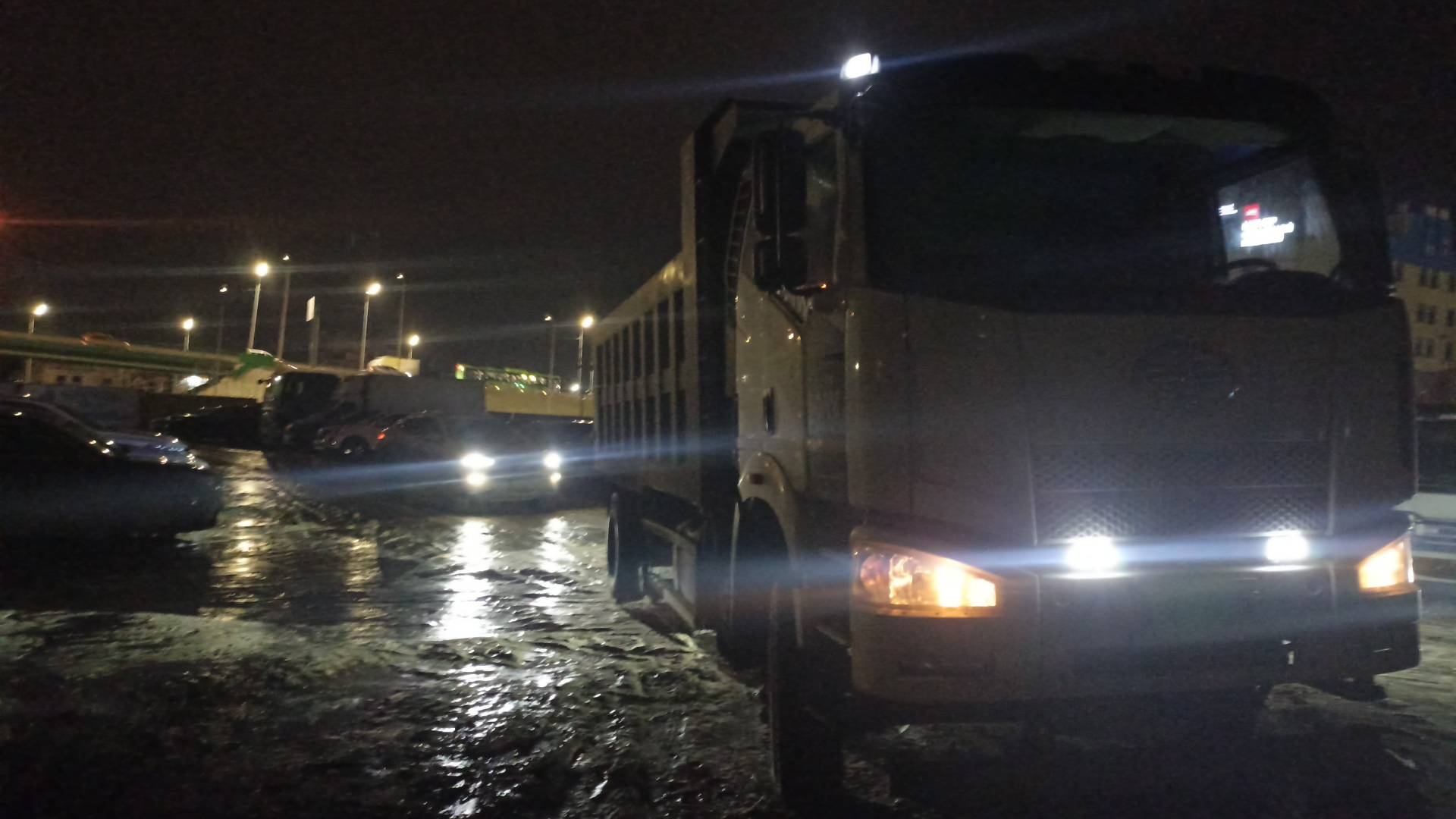 FAW CA3250P66K2T1E5 6х4,  180 763 км, 2022 года