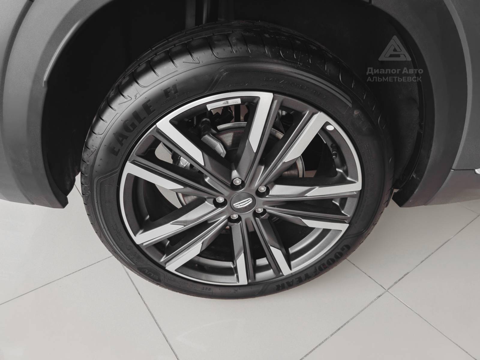 Geely Monjaro Exclusive 2.0T (238 hp) 8AT 4WD