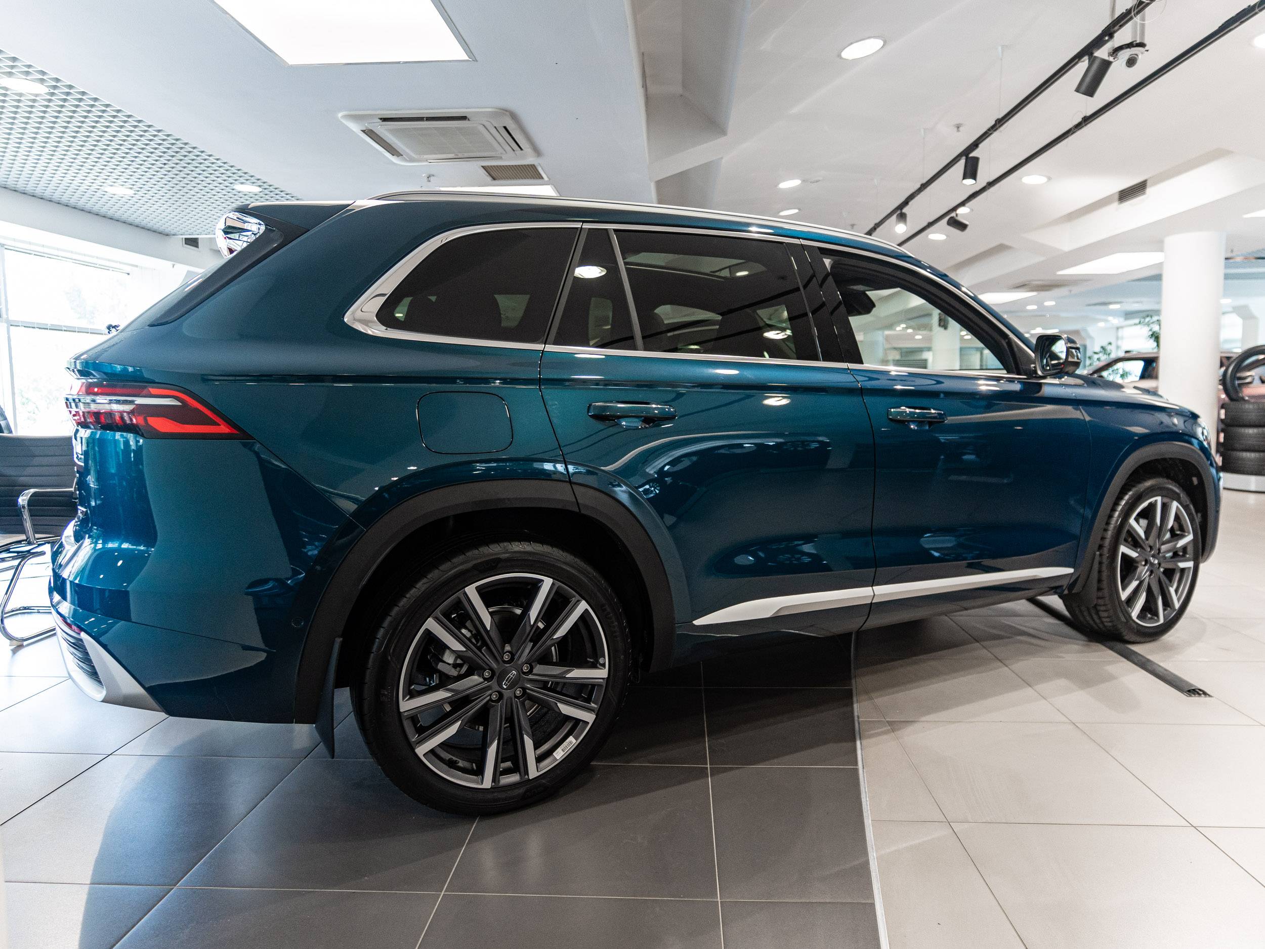 Geely Monjaro Exclusive 2.0T (238 hp) 8AT 4WD
