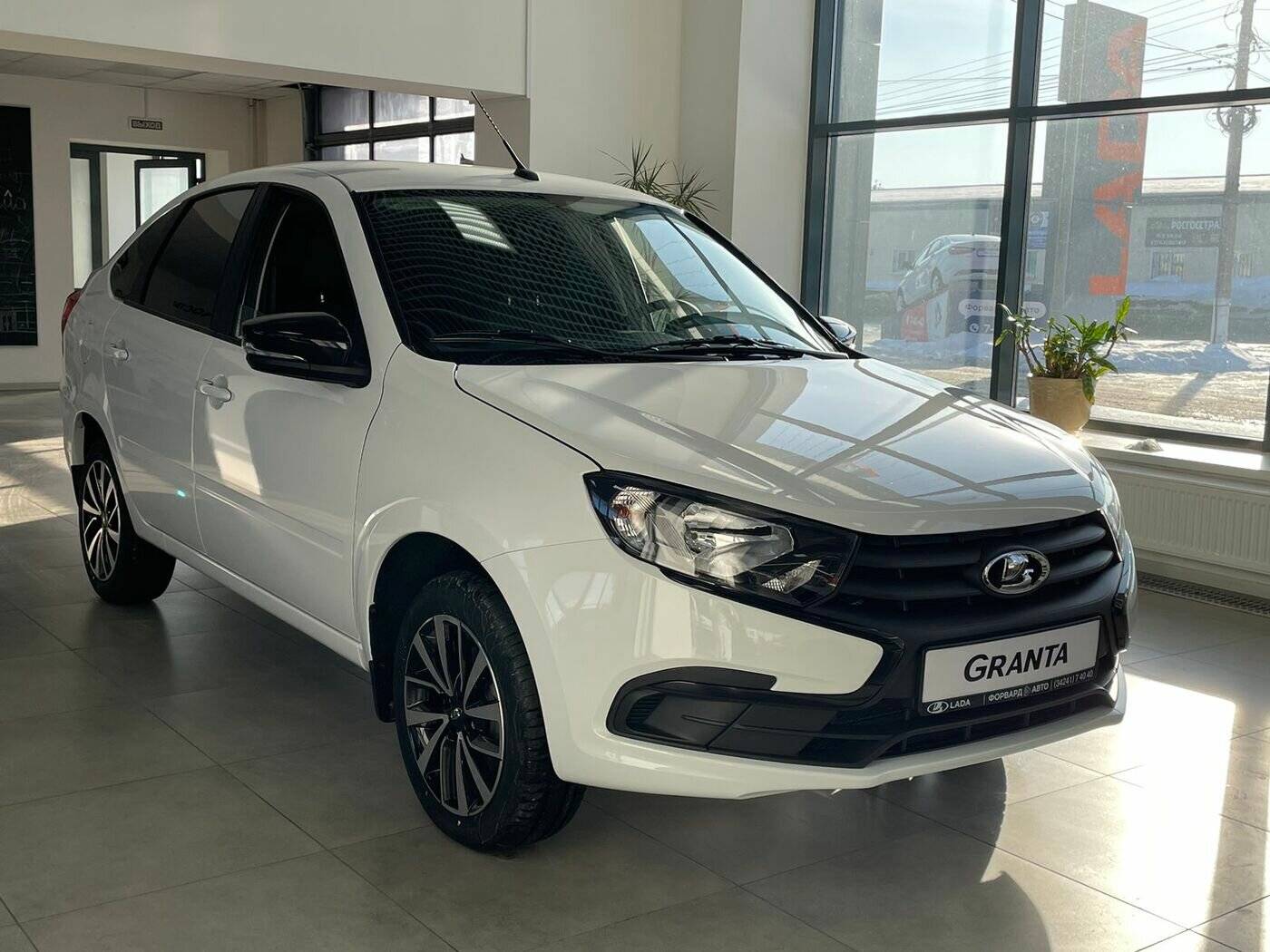 Lada Granta седан #КЛАБ 24 1.6 90 л.с. МТ (#CLUB 24)