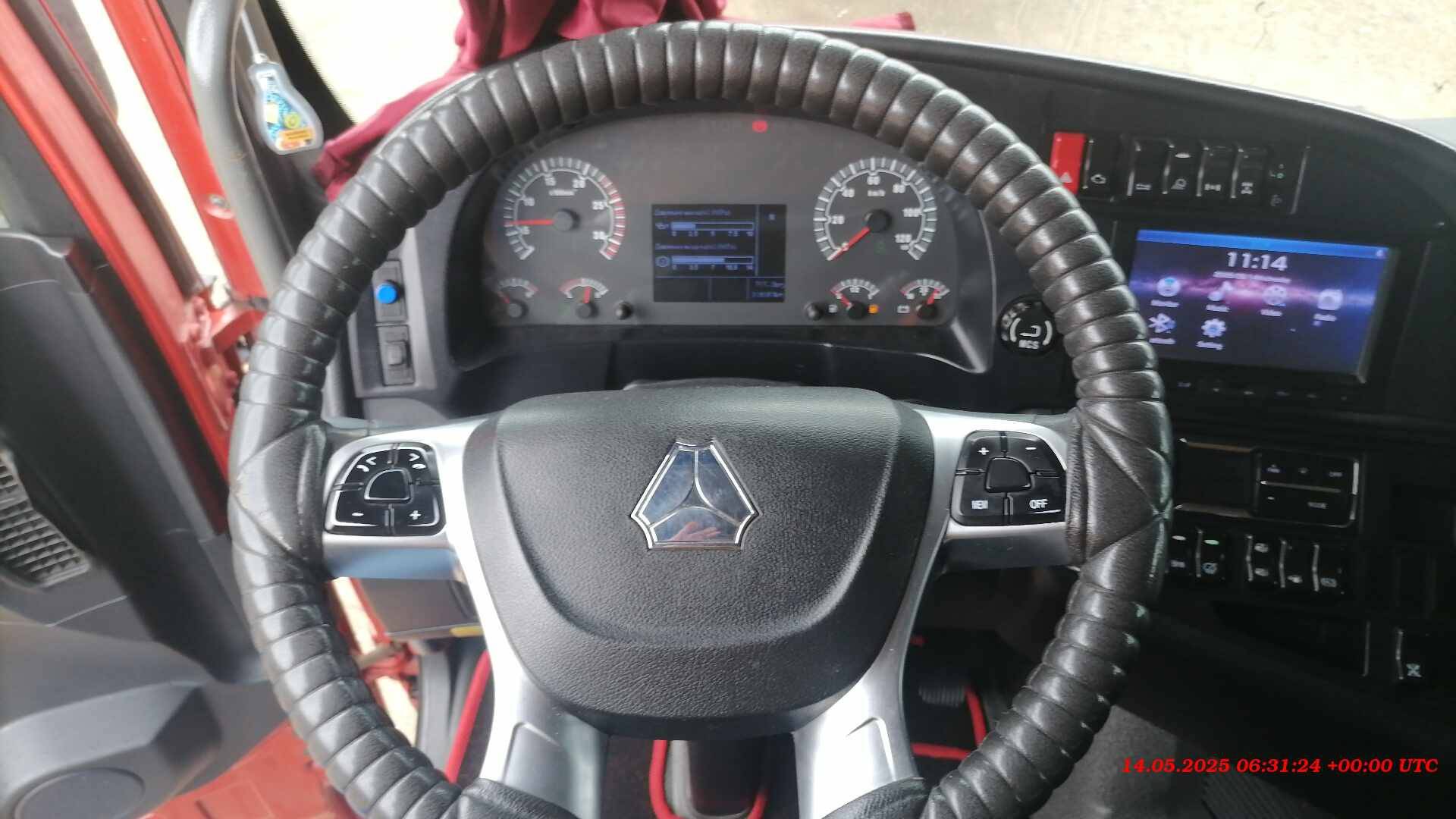 Sitrak С7Н MAX 6×4 ZZ4256V364HE,  318 587 км, 2022 года в лизинг