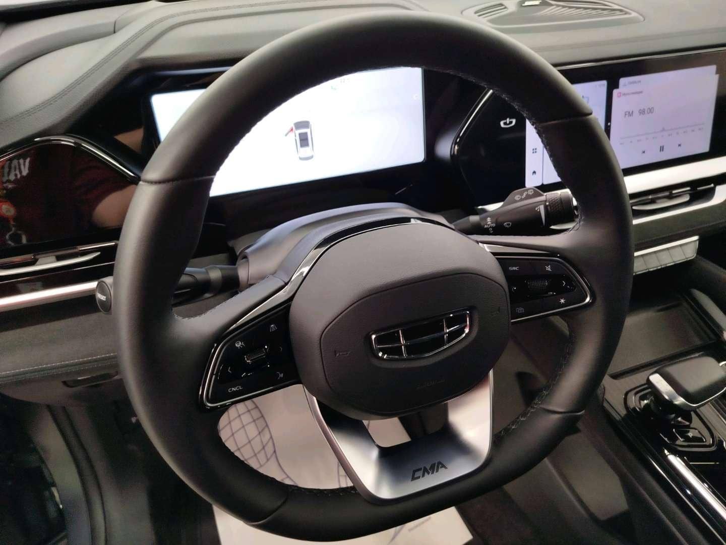 Geely Monjaro,  9 196 км, 2024 года в лизинг