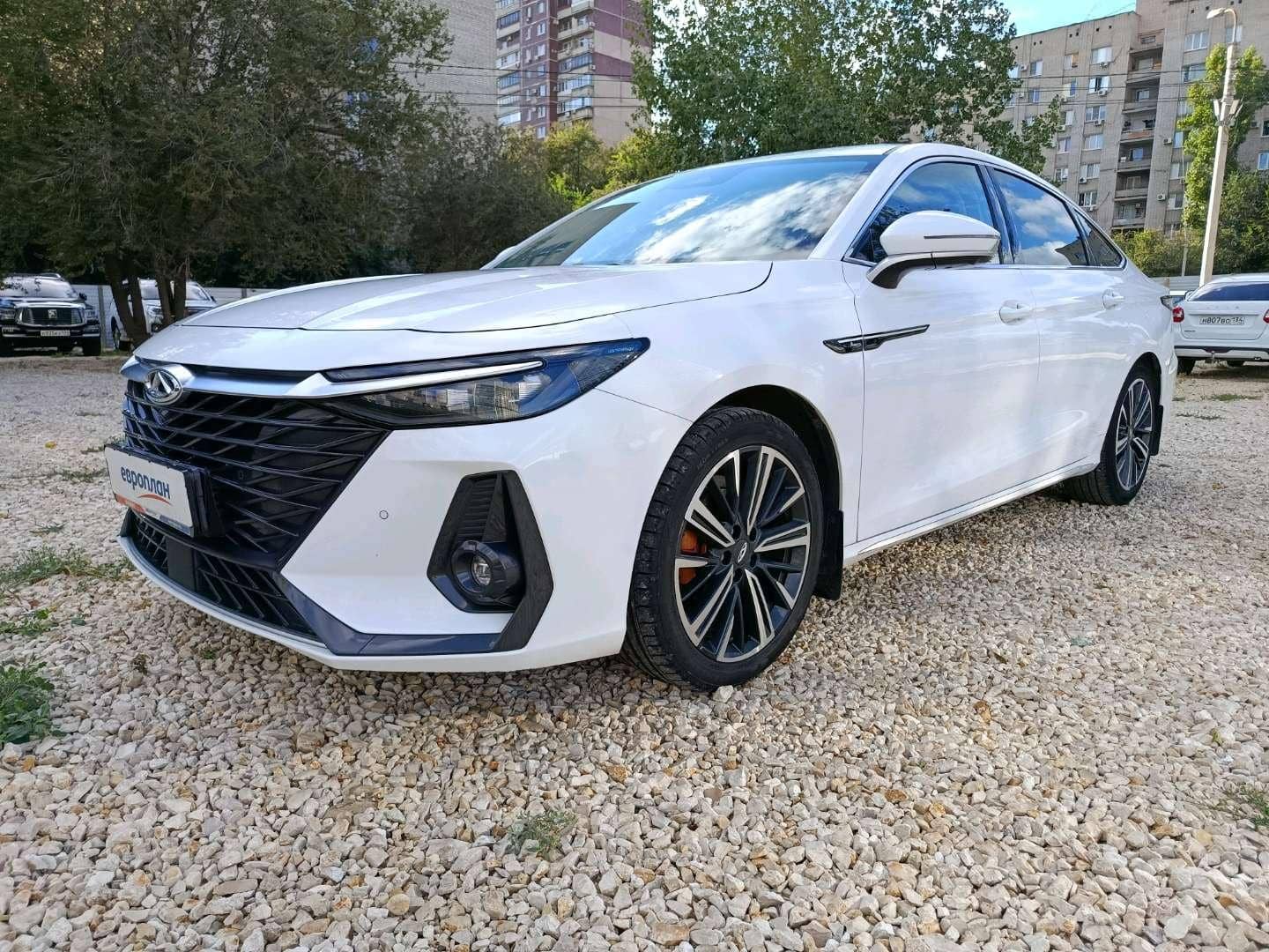 Chery Arrizo 8