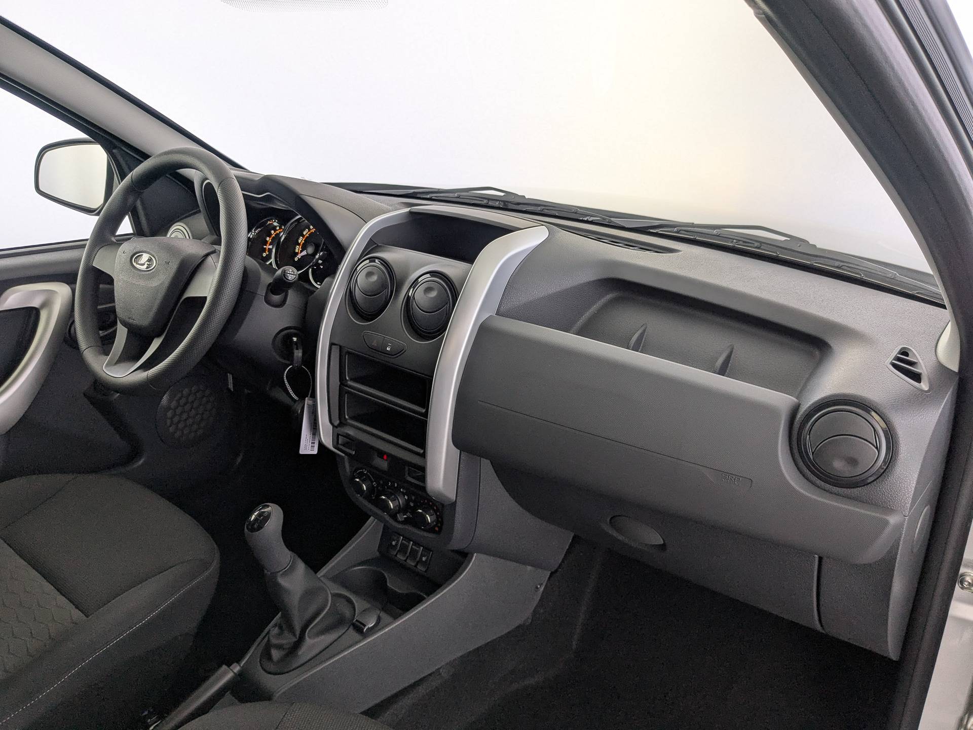 Lada Largus универсал Comfort 5 мест 1.6 106hp 5MT