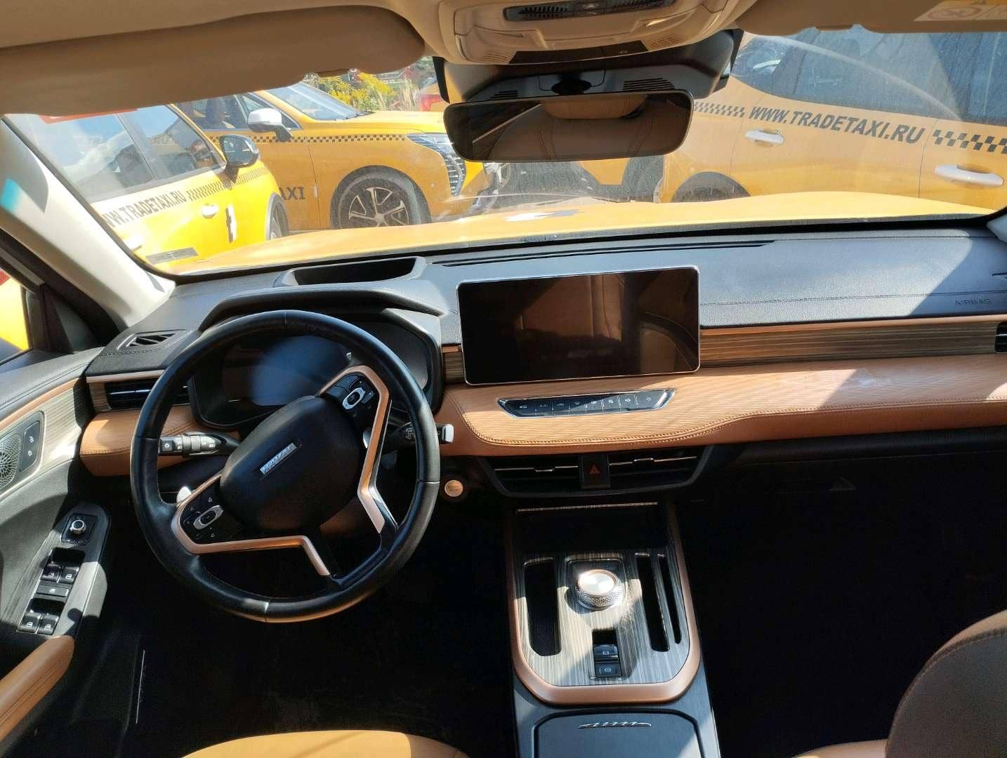 Haval Jolion,  295 189 км, 2023 года в лизинг