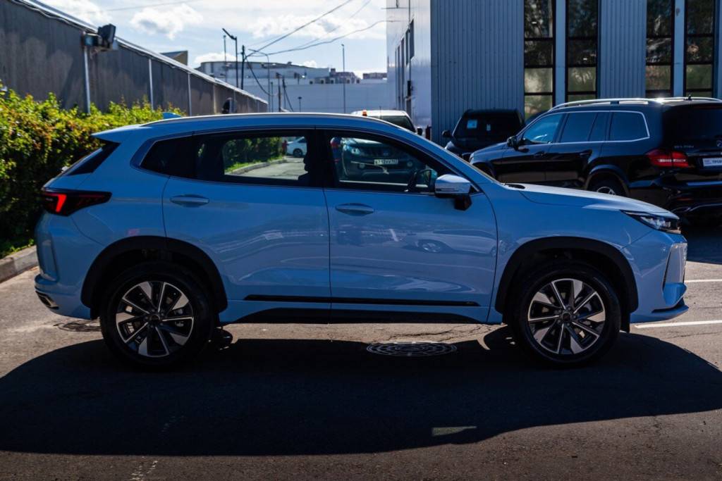 EXEED LX Business 1.5T CVT 2WD