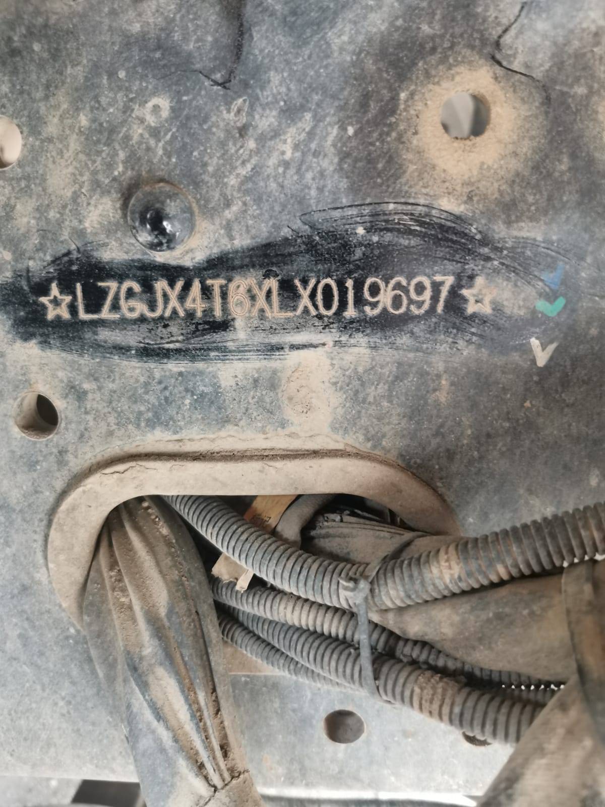 Shacman SX33186T366 Лот 000000210