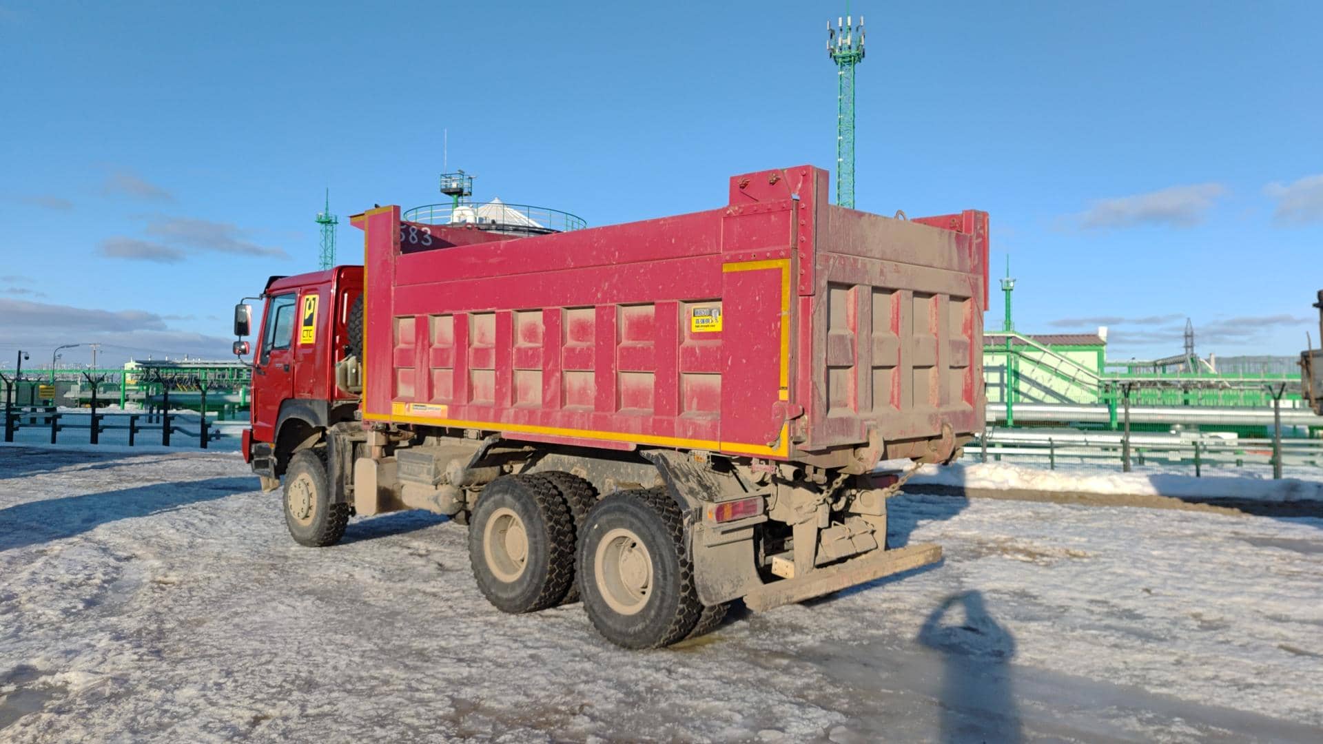 HOWO ZZ3327S3857E 6х6,  111 704 км, 2022 года в лизинг