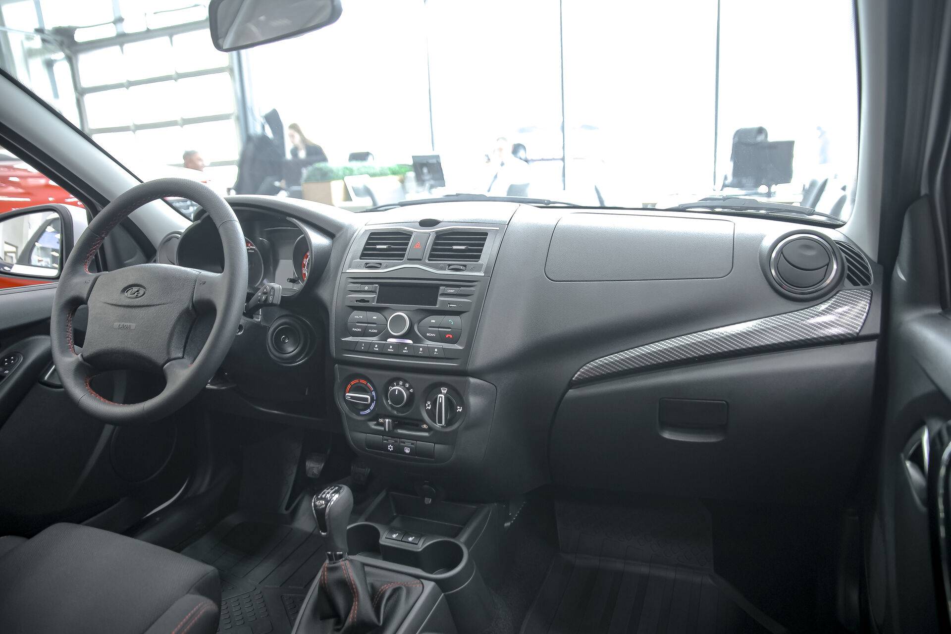 Lada Granta Sportline седан Comfort 24 1.6 106hp 5MT