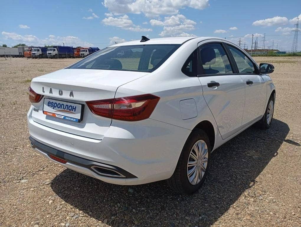 Lada Vesta седан,  68 661 км, 2024 года в лизинг
