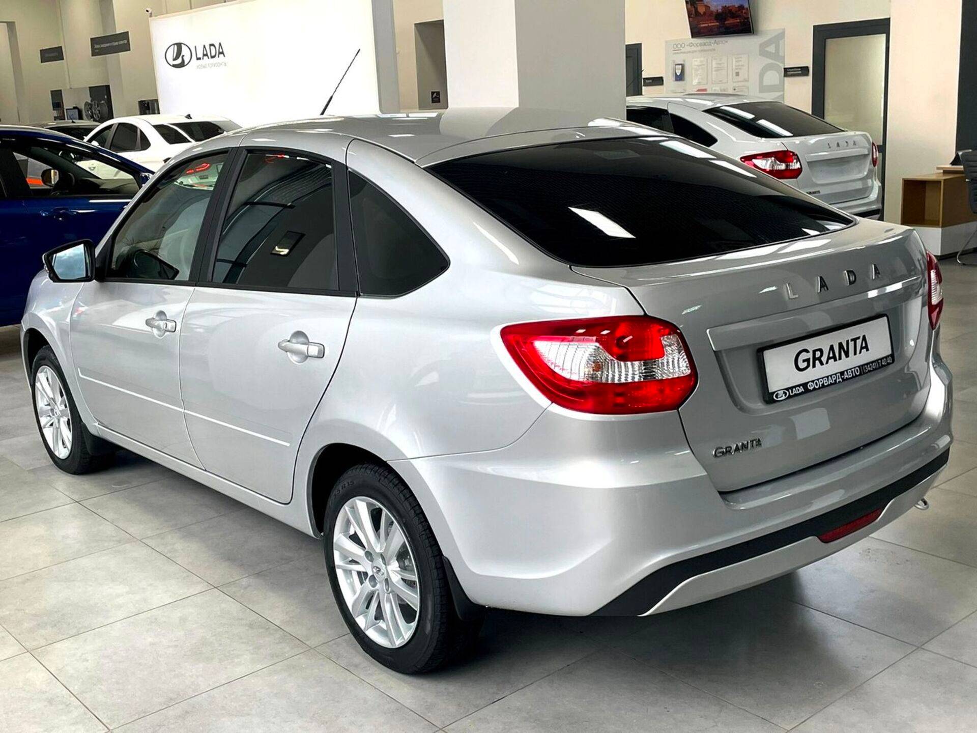 Lada Granta седан Comfort 24 1.6 106hp 5MT