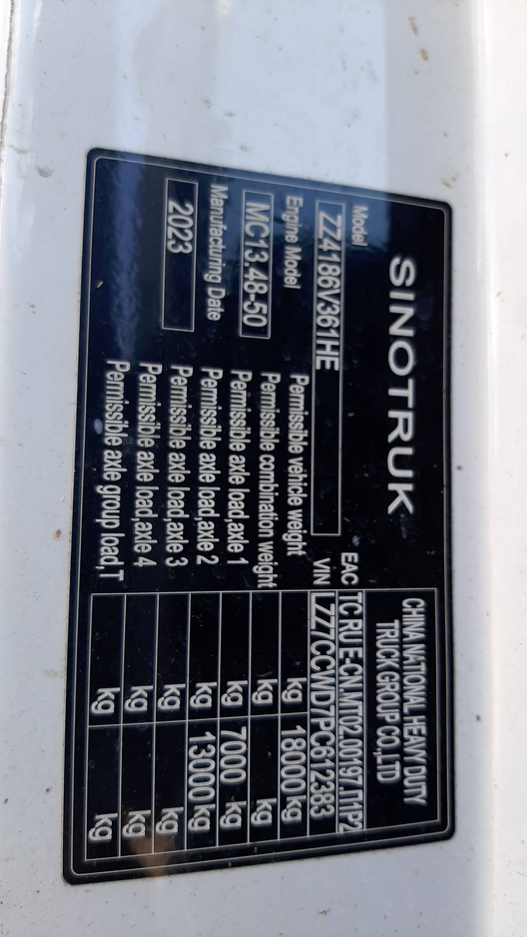 Sitrak C7H 4x2 ZZ4186V361HE,  331 140 км, 2023 года в лизинг