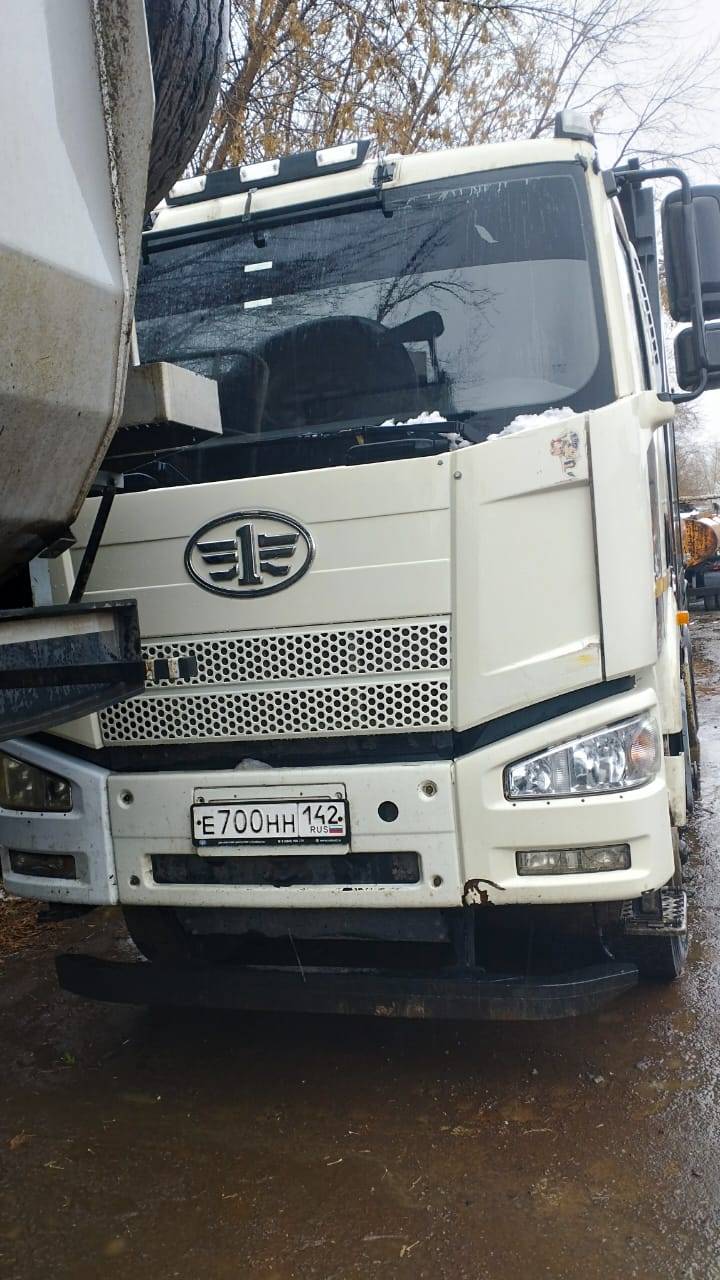 FAW CA3310P66K24T4E5 8х4