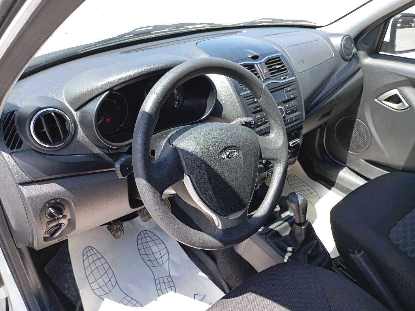 Lada Granta лифтбек,  41 569 км, 2024 года в лизинг