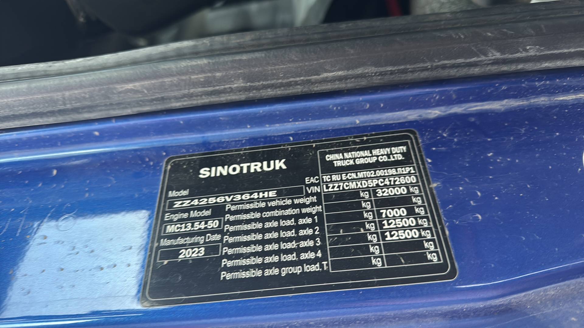 Sitrak С7Н 6×4 ZZ4256V364HE,  160 274 км, 2023 года в лизинг