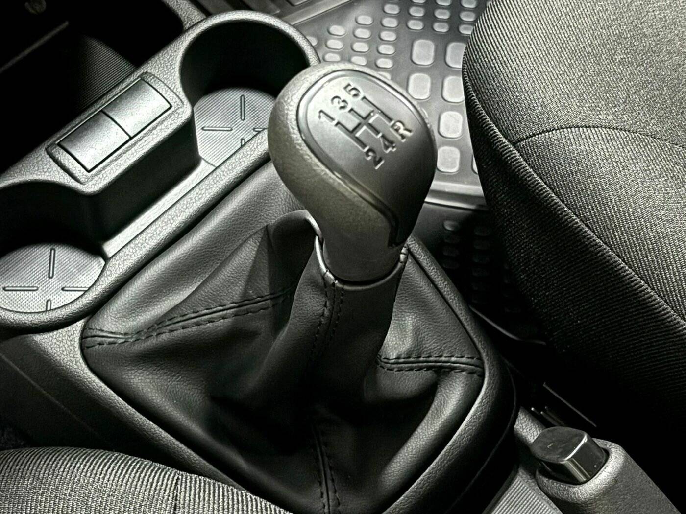 Lada Granta седан Classic 24 Кондиционер 1.6 90hp 5MT