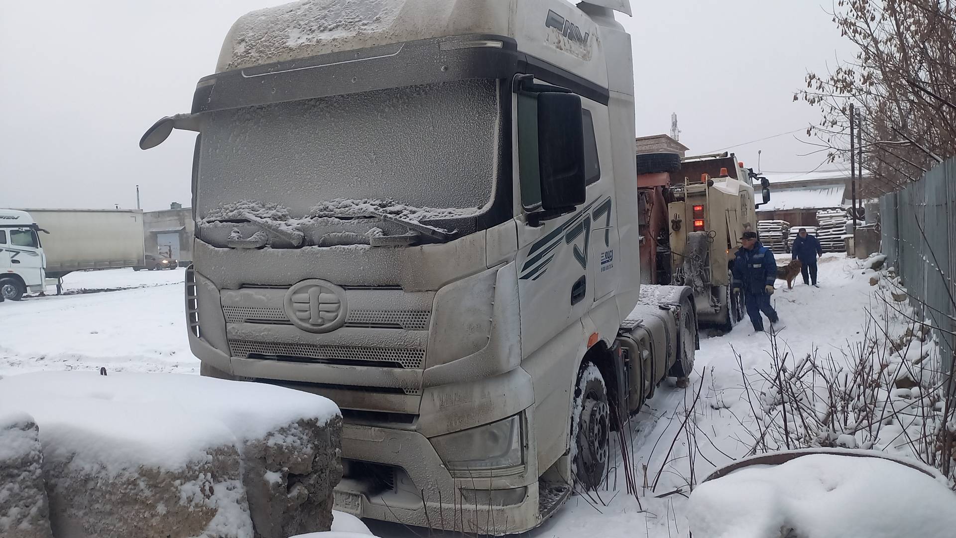 FAW CA4180P77K25E5 4x2