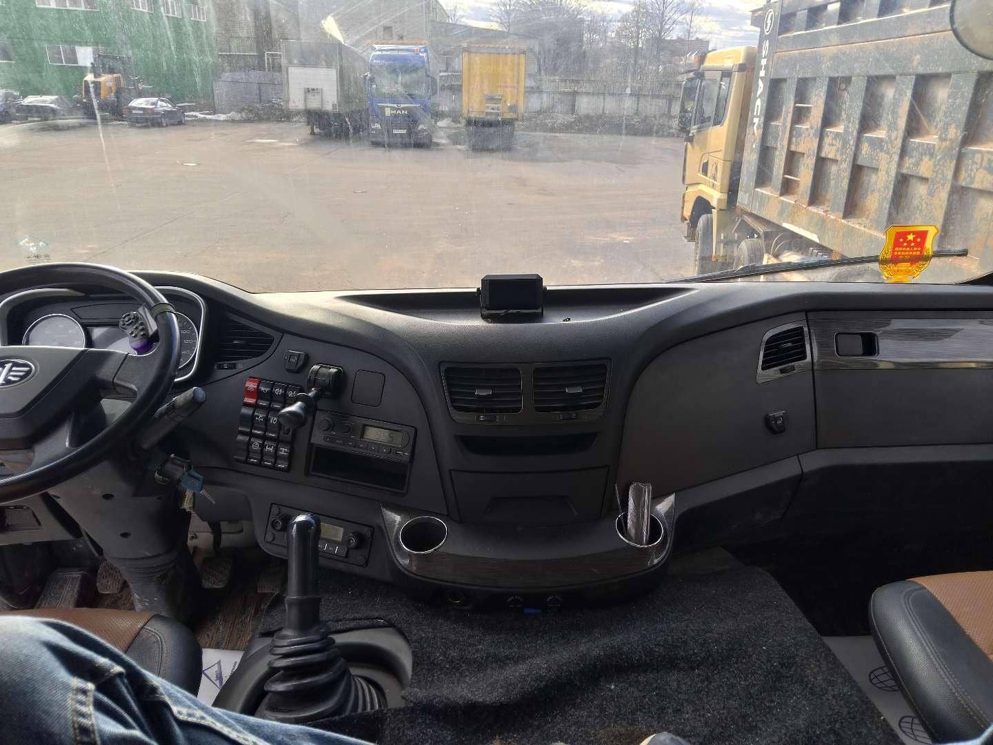 FAW CA3310P66K24T4E5 8х4,  146 903 км, 2022 года в лизинг