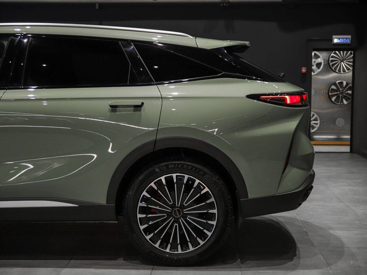 EXEED RX Premium 2.0 TGDI 8AT AWD