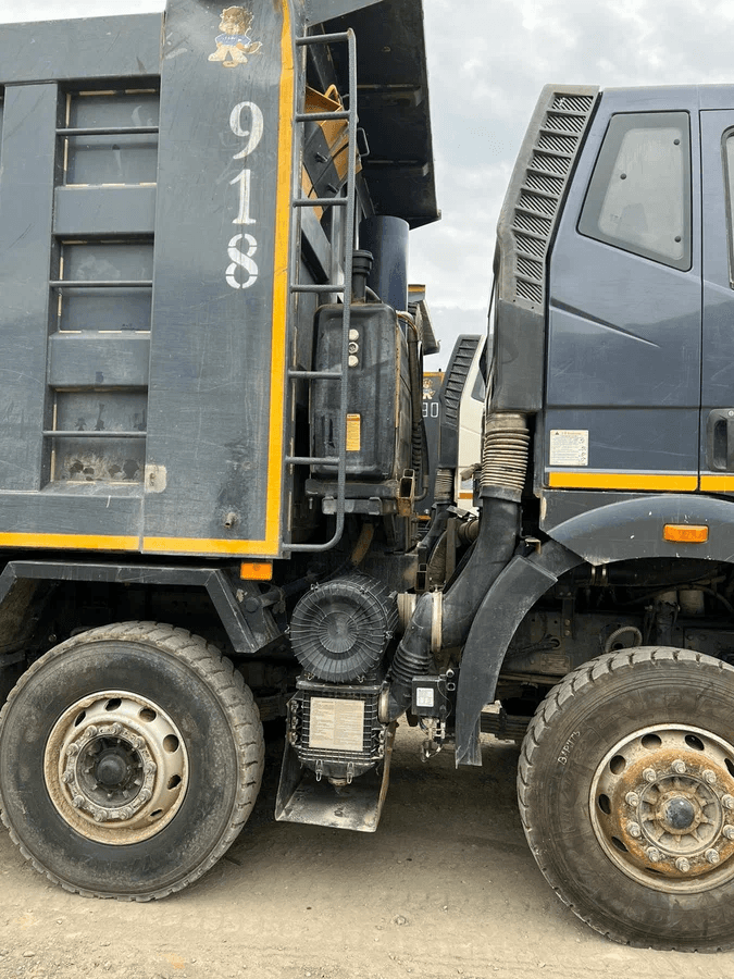 FAW CA3310P66K24T4E5 8х4,  68 031 км, 2022 года в лизинг