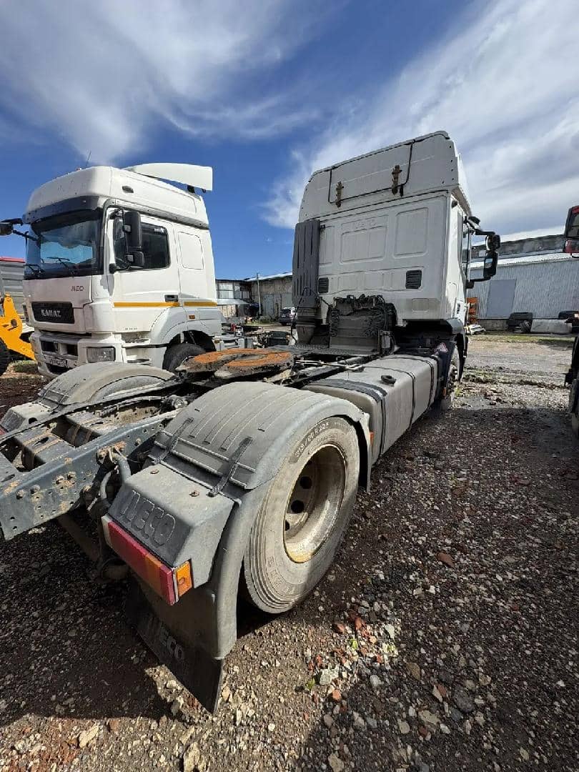 IVECO Stralis AT440S42T/P RR 4x2 (HI-ROAD),  870 000 км, 2018 года в лизинг