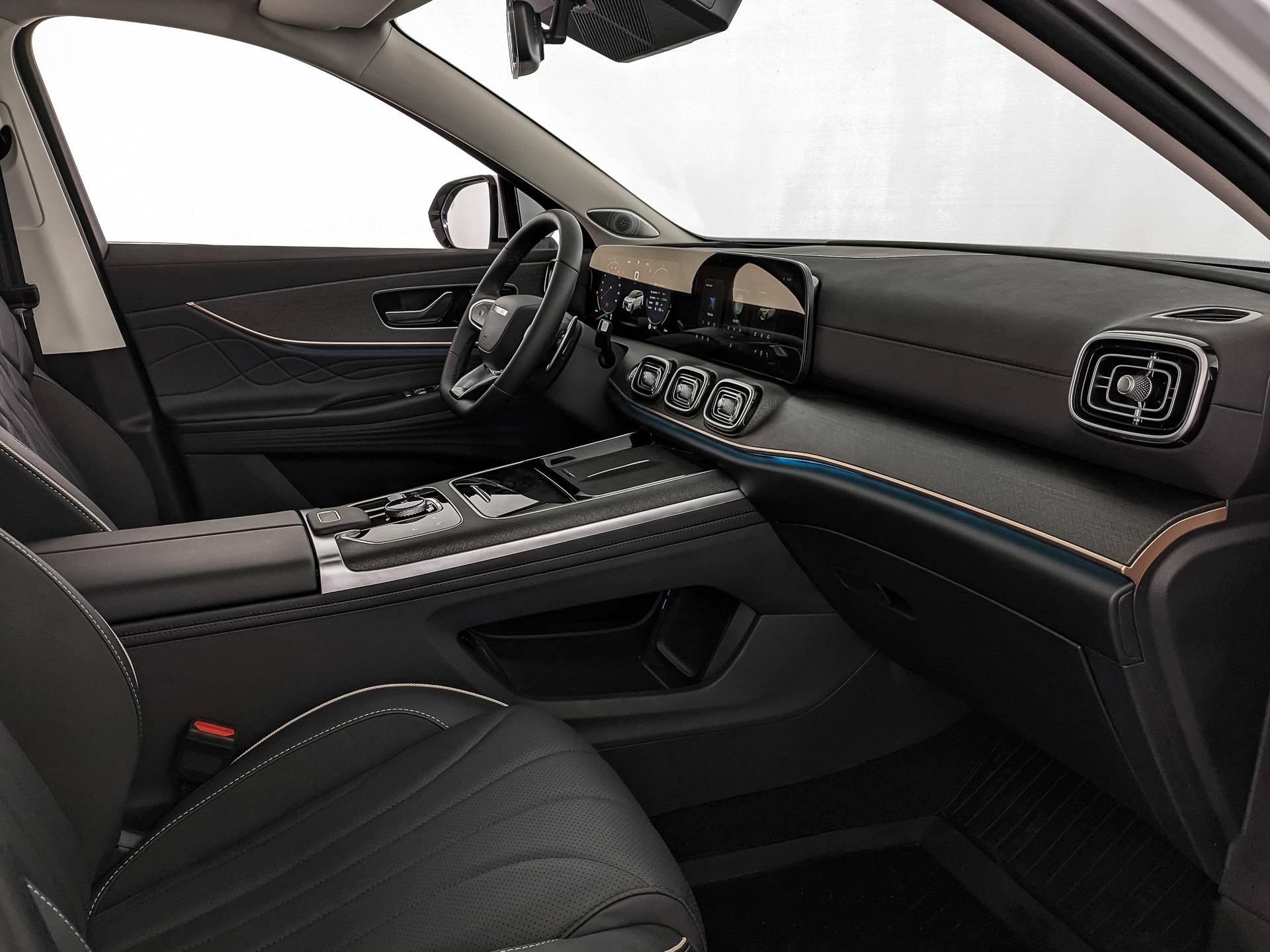 Jaecoo J8 Active 2.0T 7DCT AWD