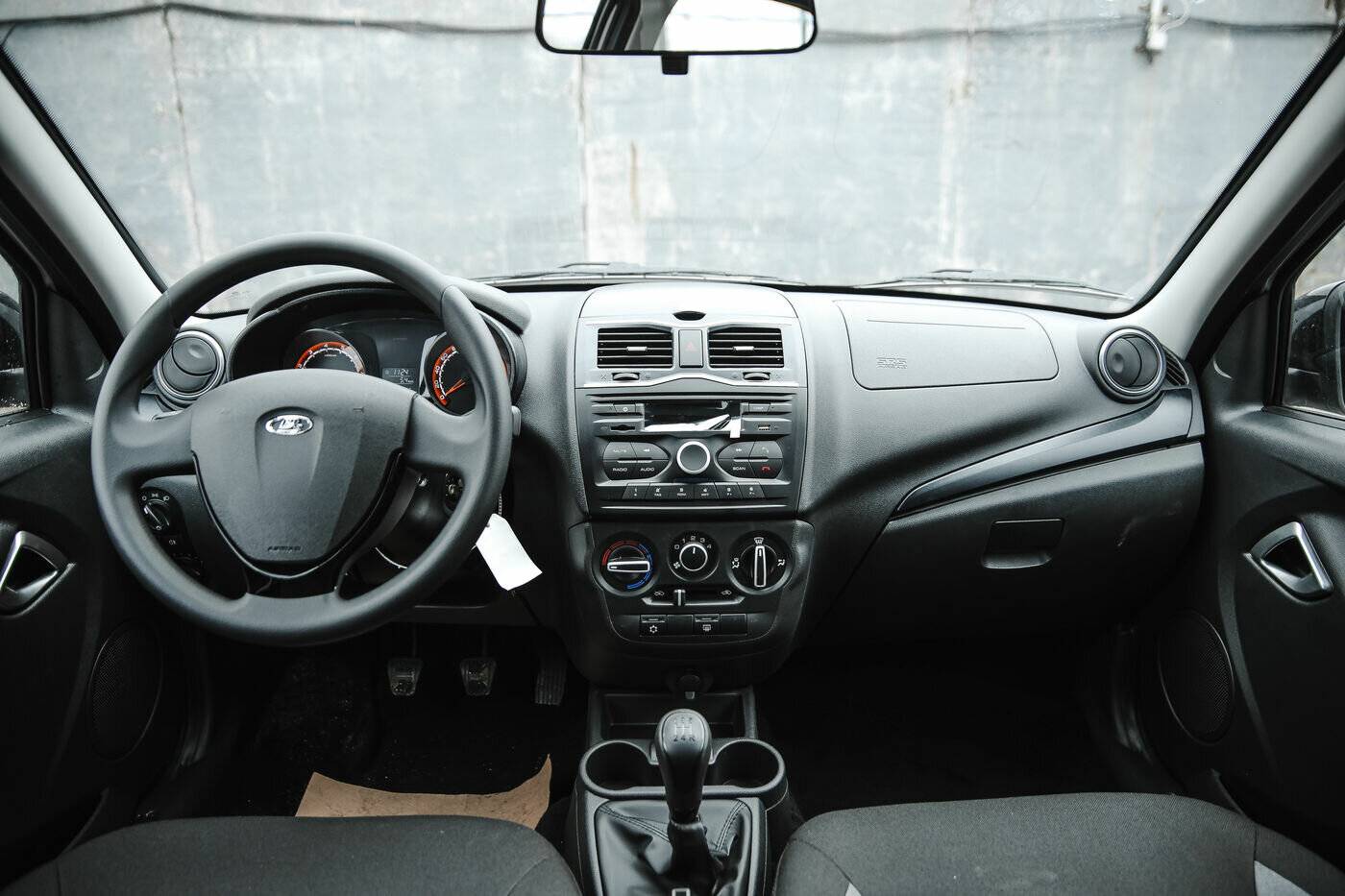 Lada Granta седан Comfort'24 1.6 90hp 5MT